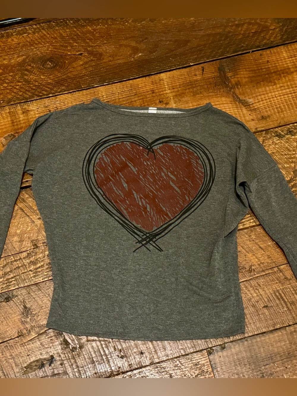 GO Couture Gray Heart Graphic Long Sleeve Top Size M Made in USA